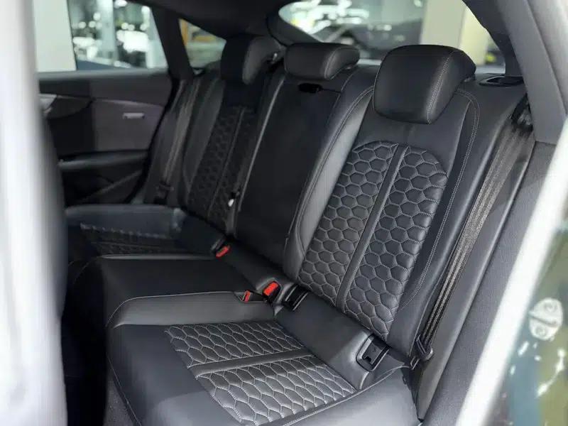 Audi RS 5 2023 2.9T Sportback Dark Gold Edition — миниатюра 15