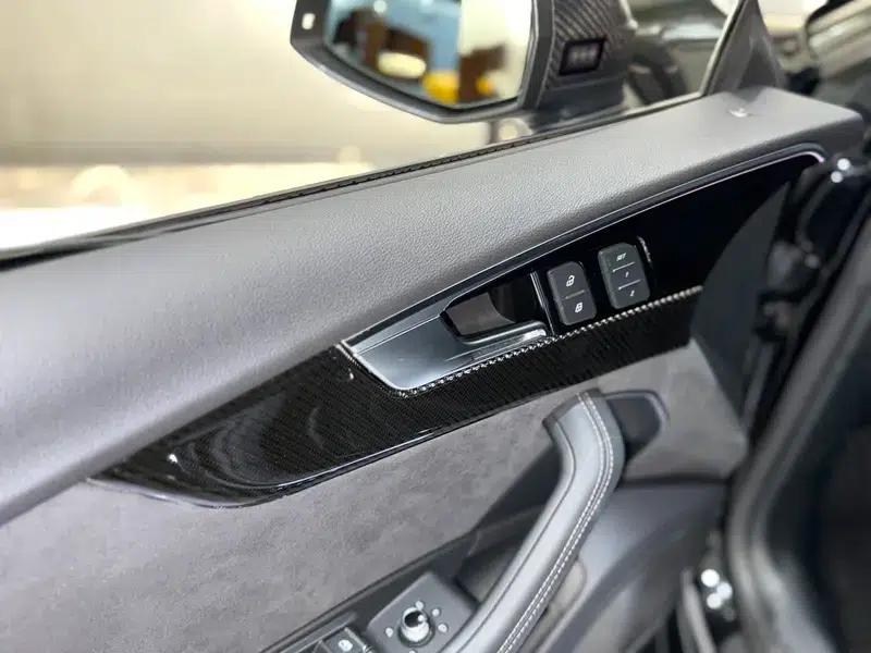 Audi RS 5 2023 2.9T Sportback Dark Gold Edition — миниатюра 16