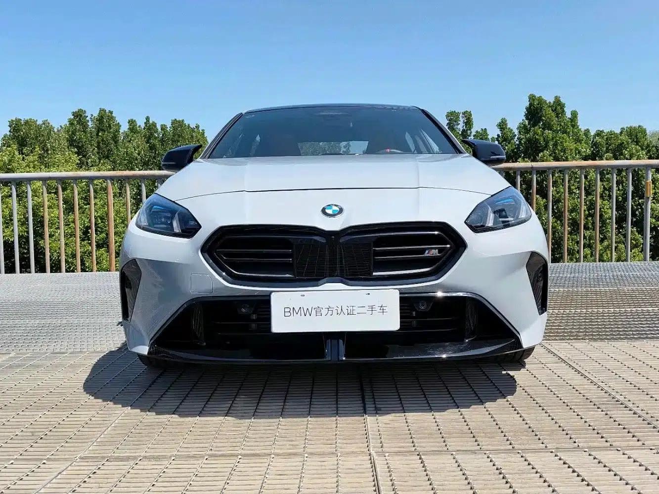 2025 BMW M235L — миниатюра 2