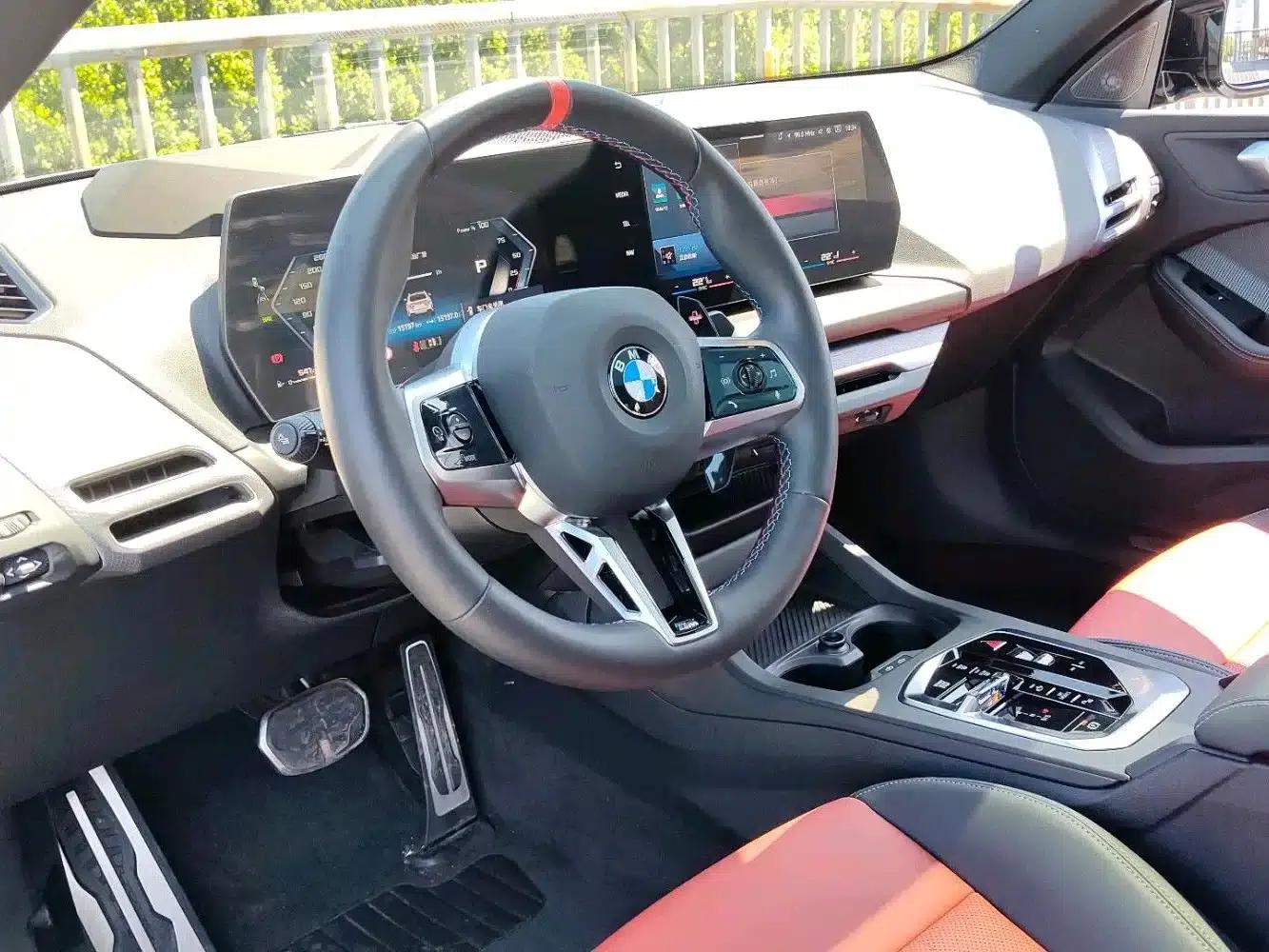 2025 BMW M235L — миниатюра 7