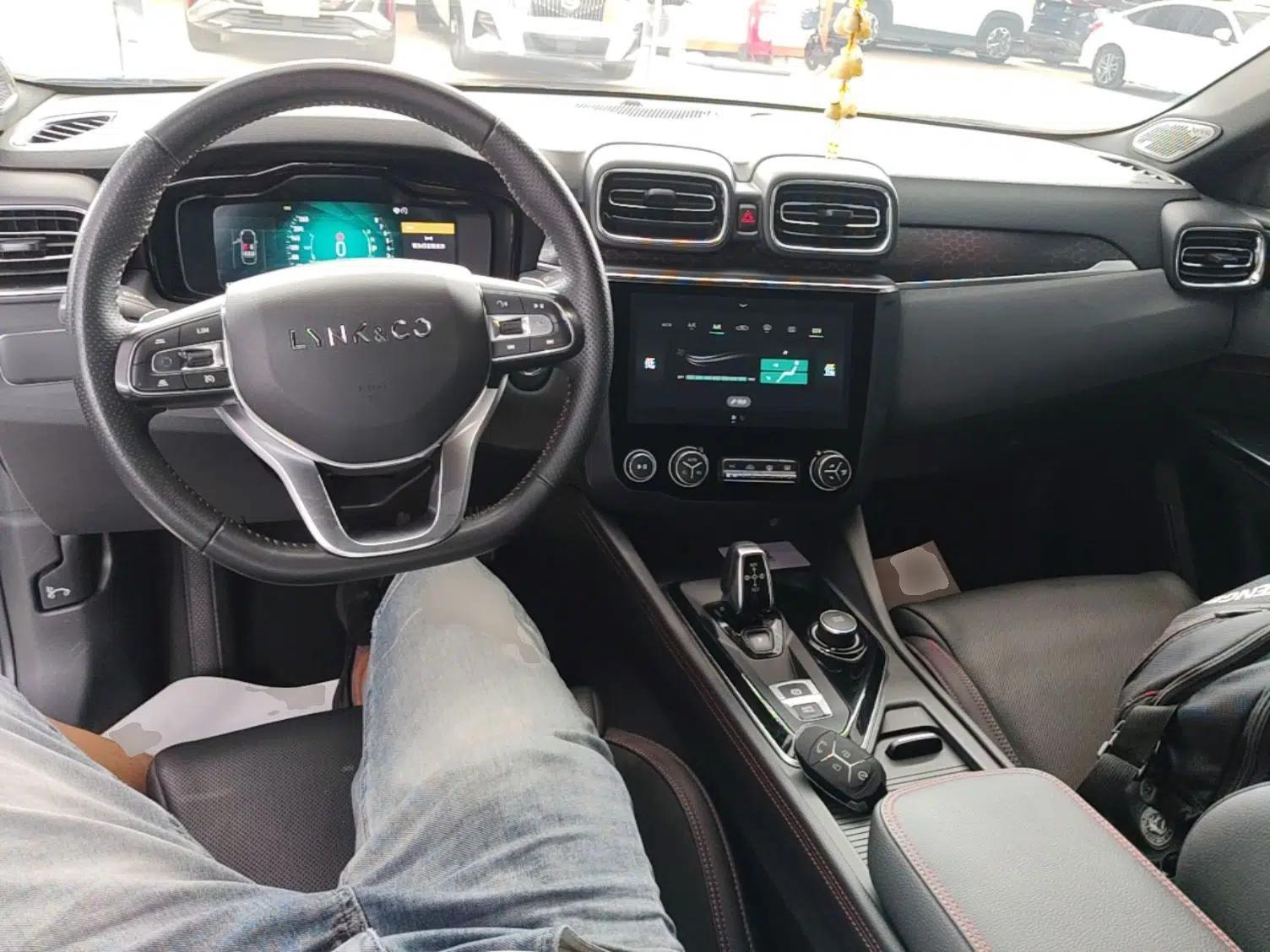 Lynk & Co 03 2019 2.0TD Automatic Jing Pro Edition — миниатюра 12