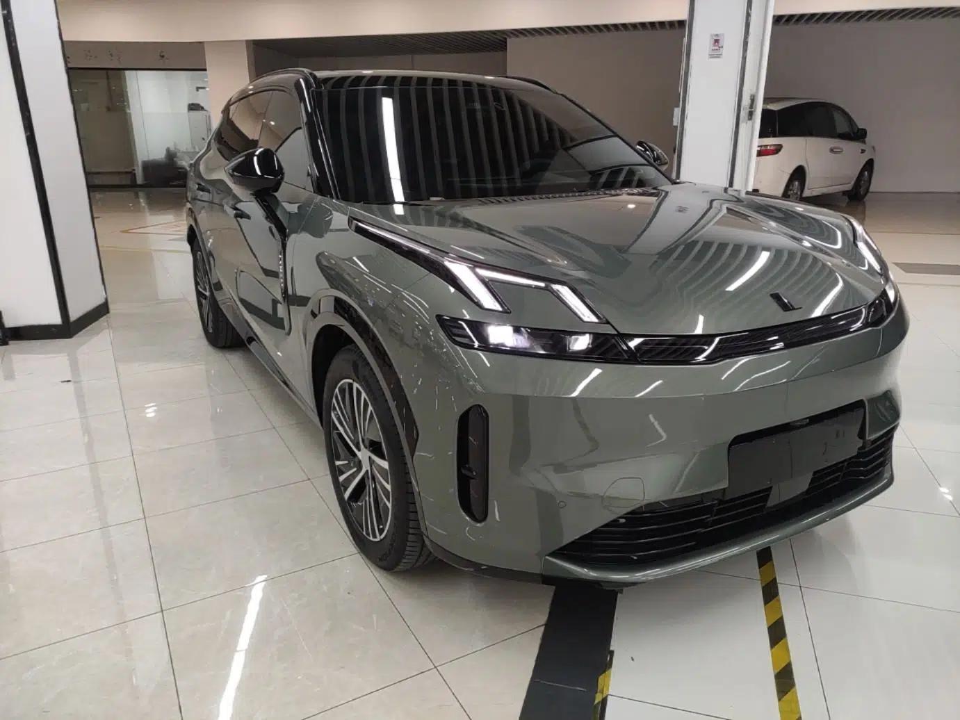 Lynk & Co 08 EM-P 2023 220km All-Wheel-Drive Performance Halo — миниатюра 3