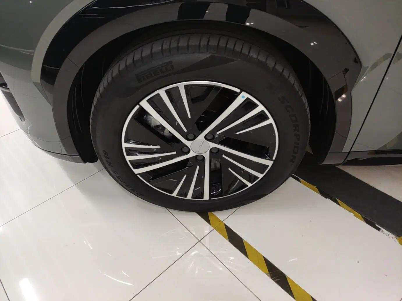 Lynk & Co 08 EM-P 2023 220km All-Wheel-Drive Performance Halo — миниатюра 10
