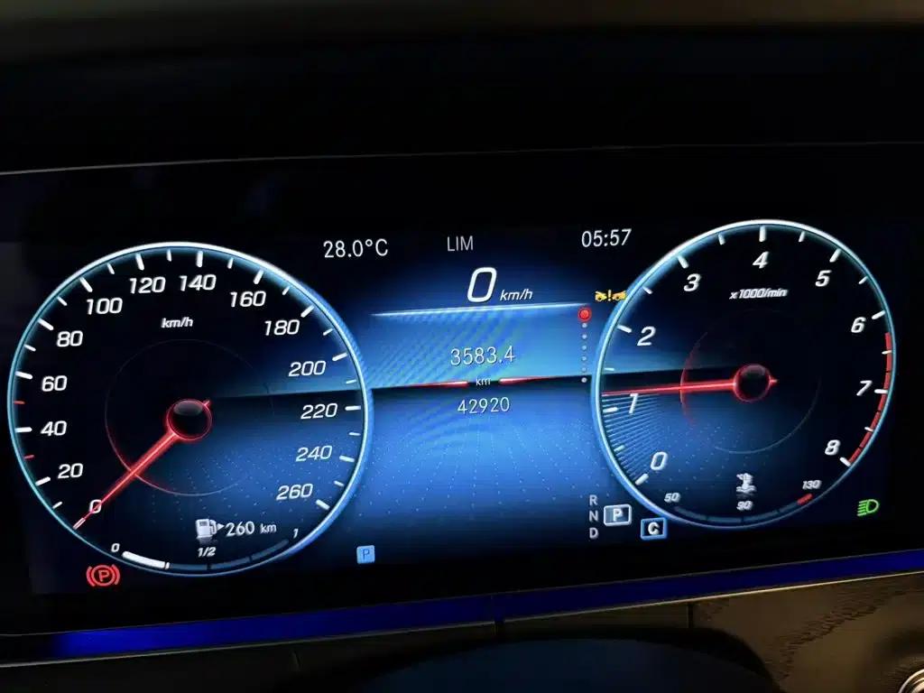 Mercedes-Benz E-Class 2023 Facelift E 300 L Sport Style — миниатюра 5