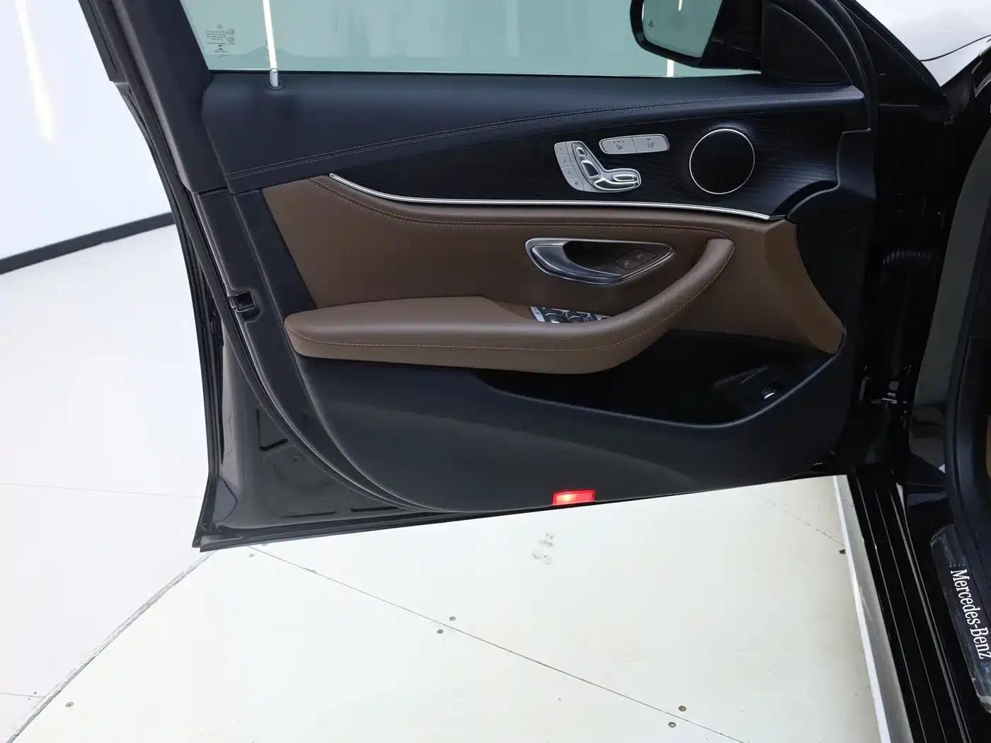 Mercedes-Benz E-Class 2021 Facelift E 300 L Sport Style — миниатюра 13