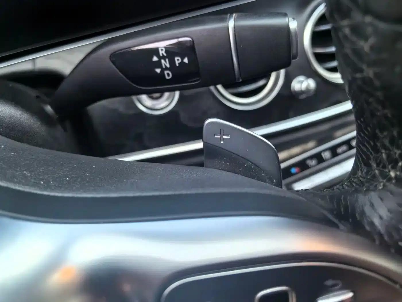 2019 Mercedes-Benz E-Class E 200 L — миниатюра 13