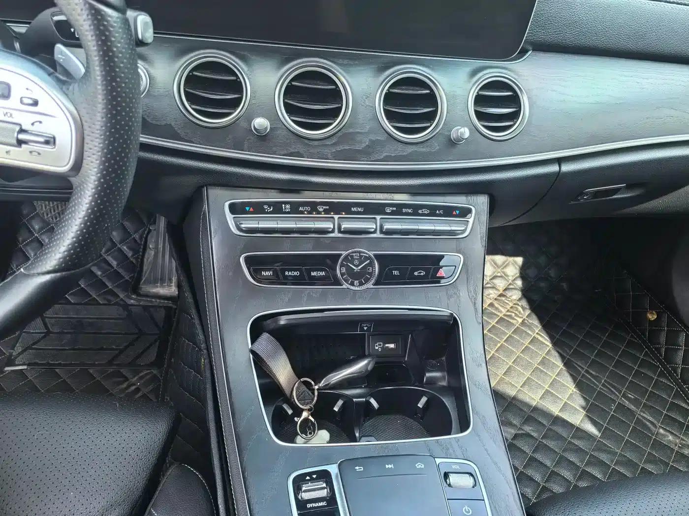 2019 Mercedes-Benz E-Class E 200 L — миниатюра 16