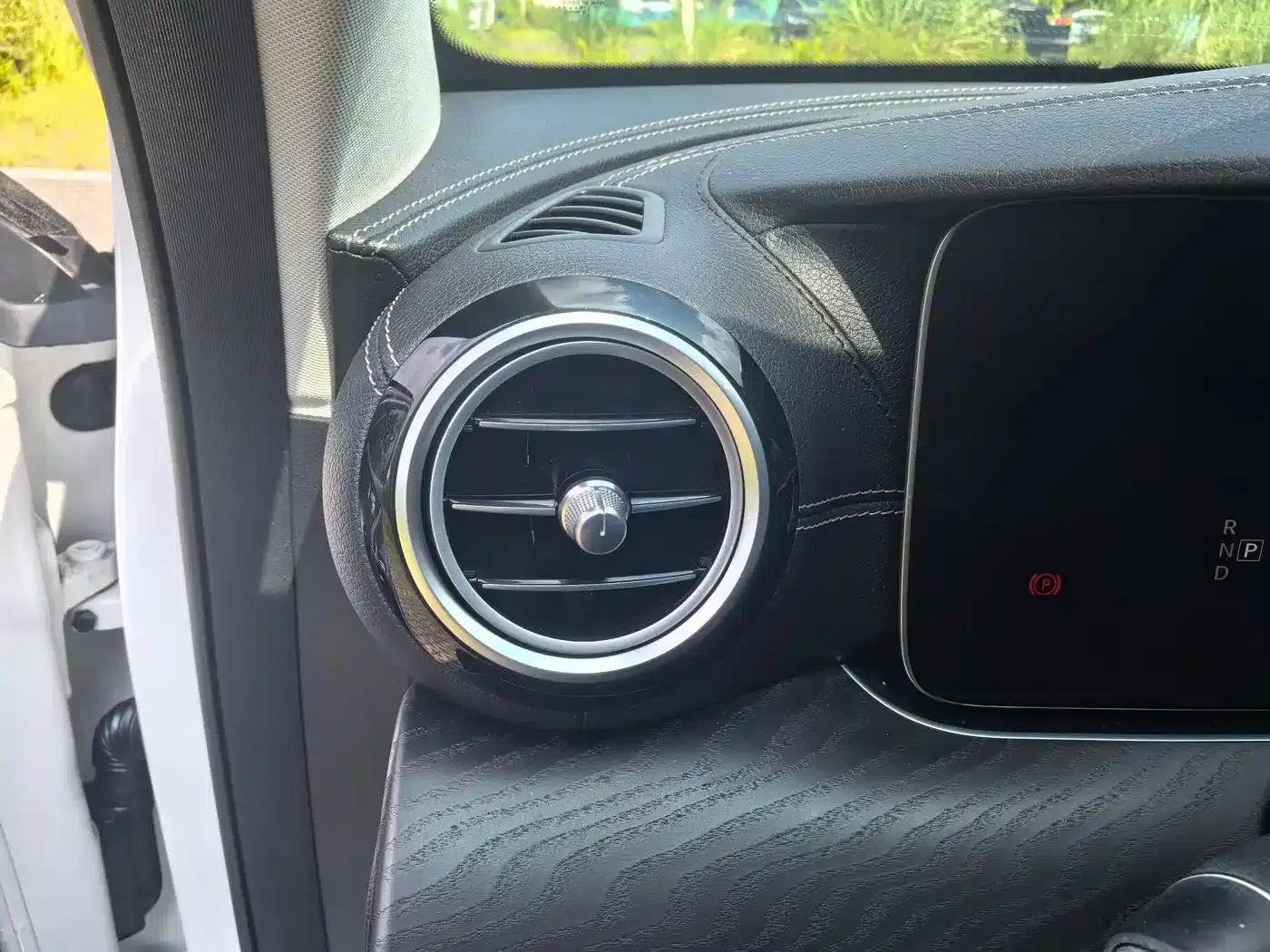 2019 Mercedes-Benz E-Class E 200 L — миниатюра 19