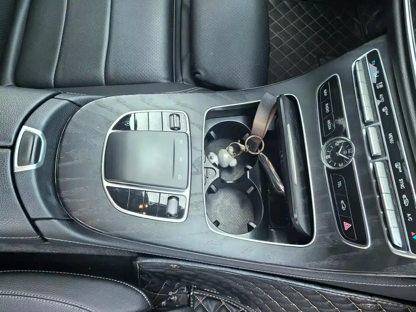 2019 Mercedes-Benz E-Class E 200 L — миниатюра 24