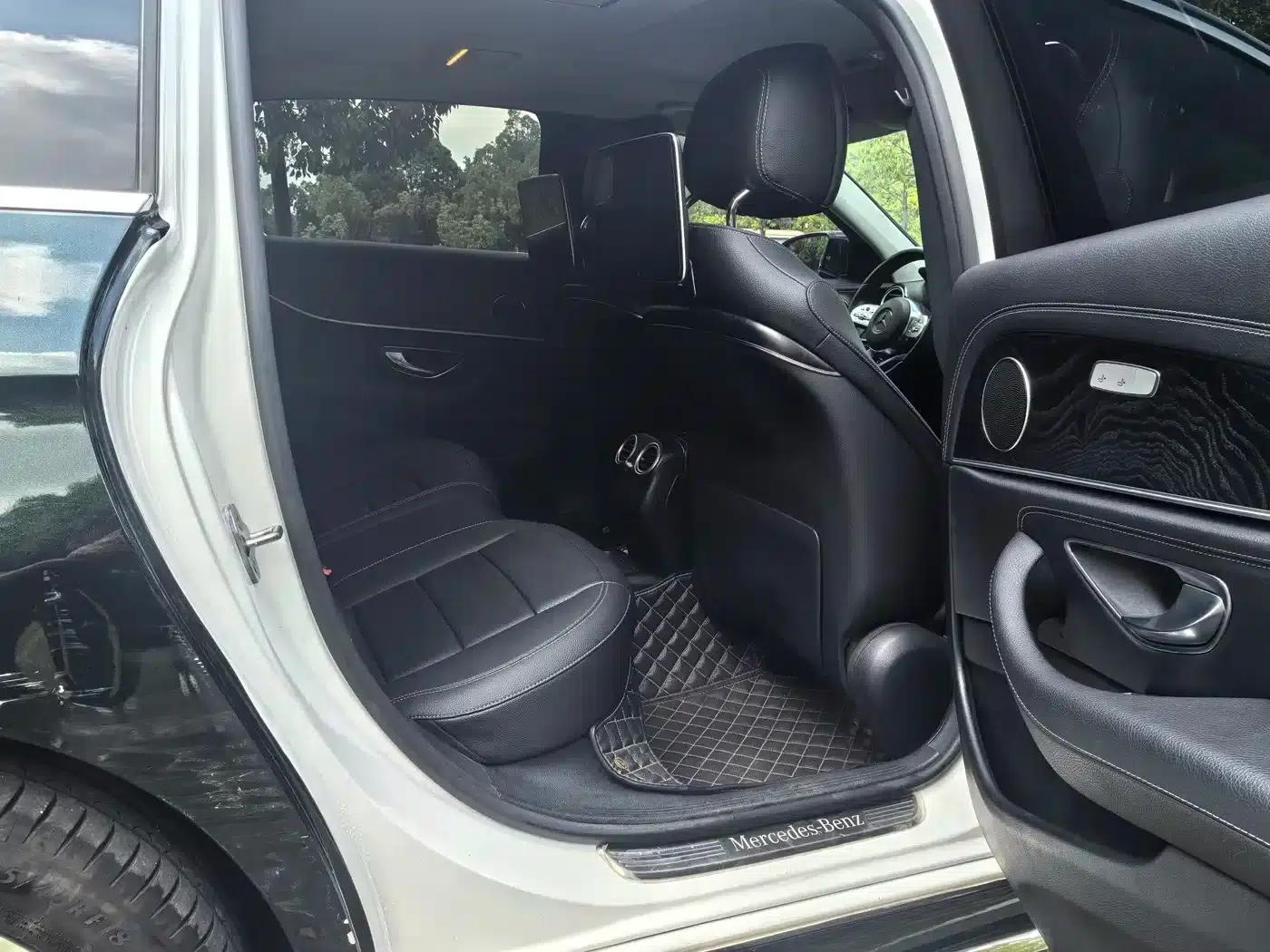 2019 Mercedes-Benz E-Class E 200 L — миниатюра 26