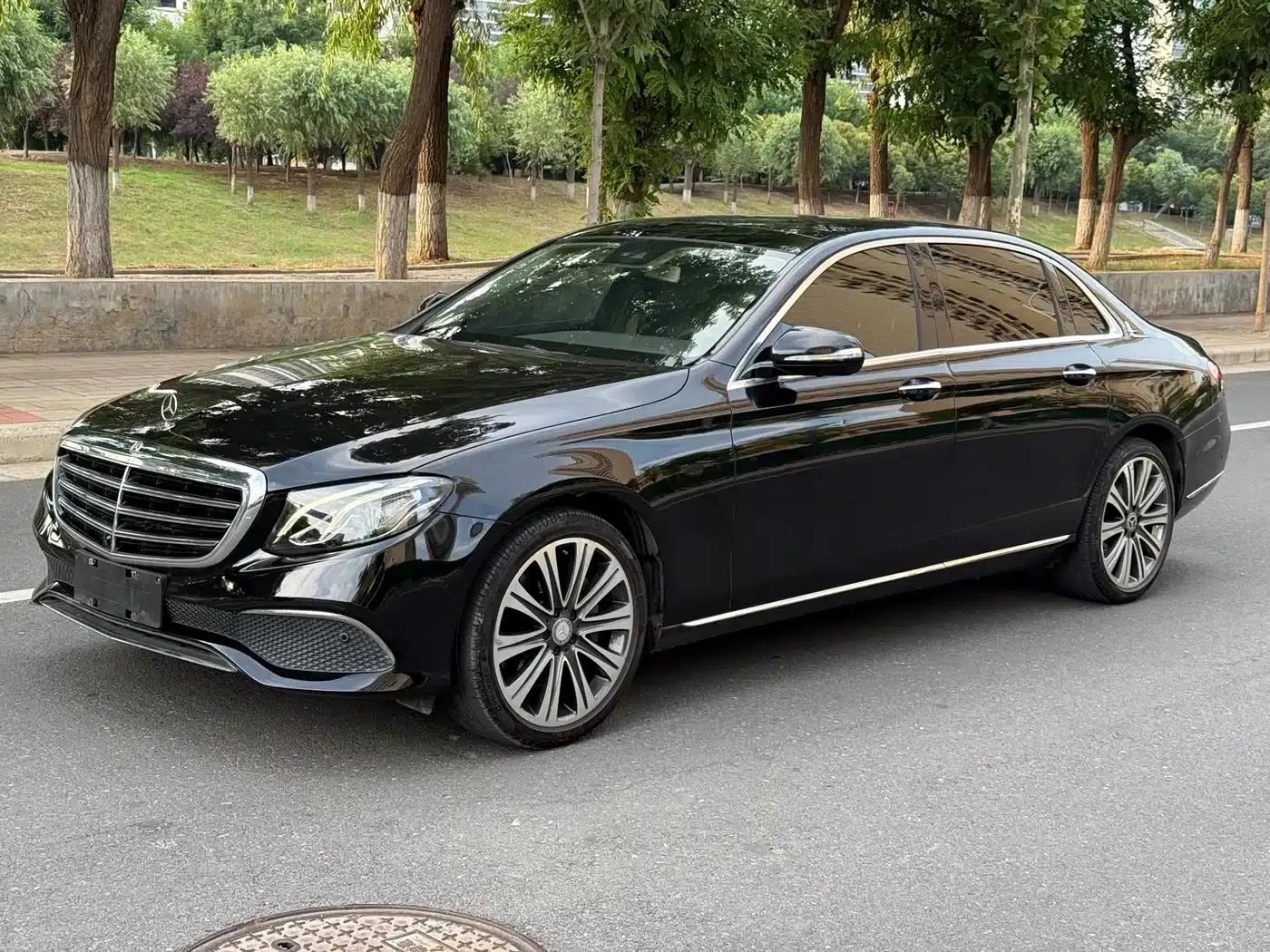 2017 Mercedes-Benz E-Class E 300 L Luxury — миниатюра 1