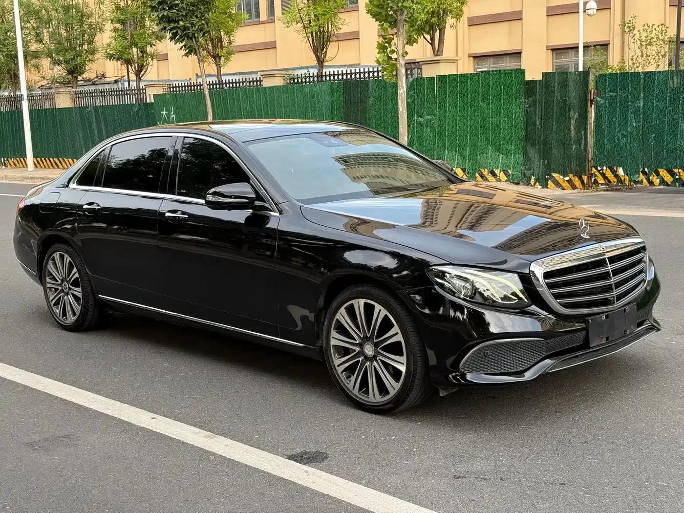 2017 Mercedes-Benz E-Class E 300 L Luxury — миниатюра 3