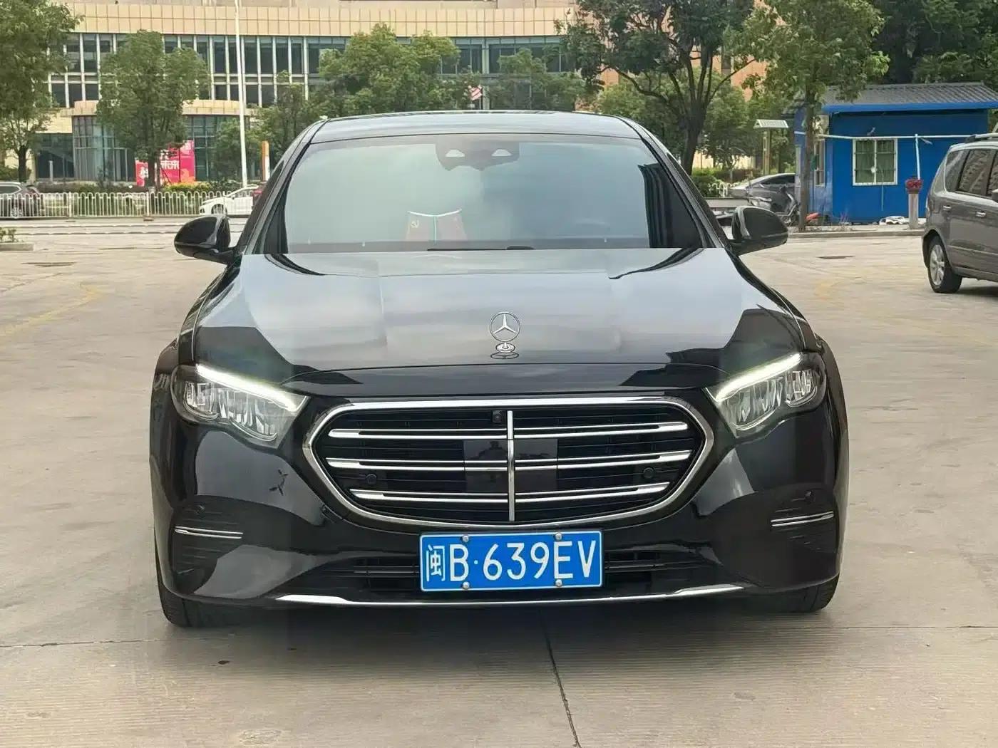 2024 Mercedes-Benz E-Class E 300 L Luxury — миниатюра 1
