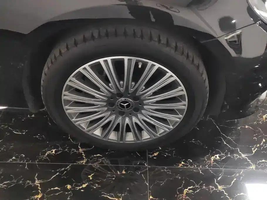 Mercedes-Benz E-Class 2020 Facelift E 300 L Special Edition — миниатюра 6