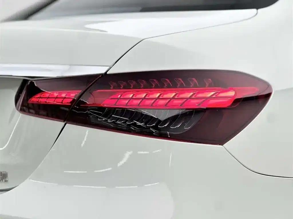 Mercedes-Benz E-Class 2022 Facelift E 260 L Sport — миниатюра 11