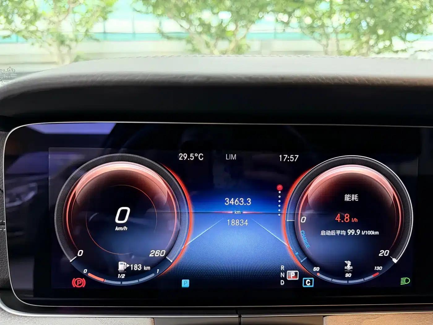 Mercedes-Benz E-Class 2022 E 300 L Sport Style — миниатюра 13
