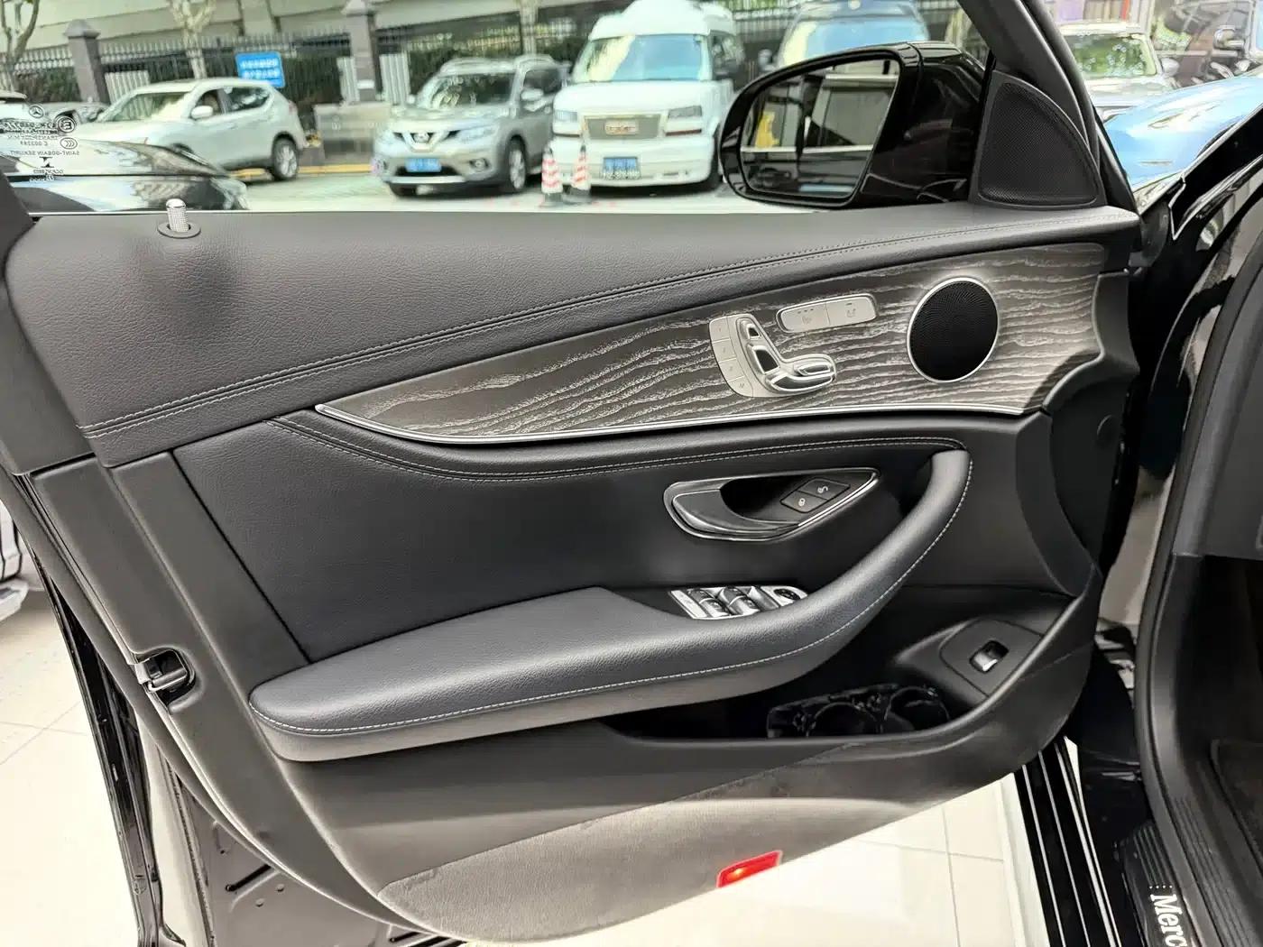 Mercedes-Benz E-Class 2022 E 300 L Sport Style — миниатюра 14