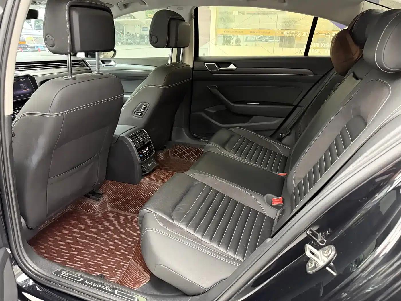 Mercedes-Benz E-Class 2022 E 300 L Sport Style — миниатюра 8
