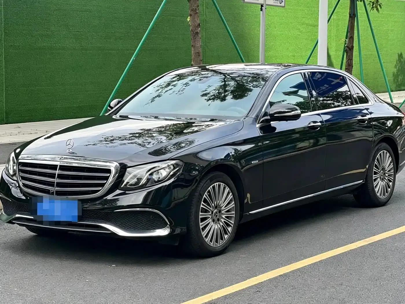 Mercedes-Benz E-Class 2020 Facelift E 300 L Special Edition — миниатюра 1