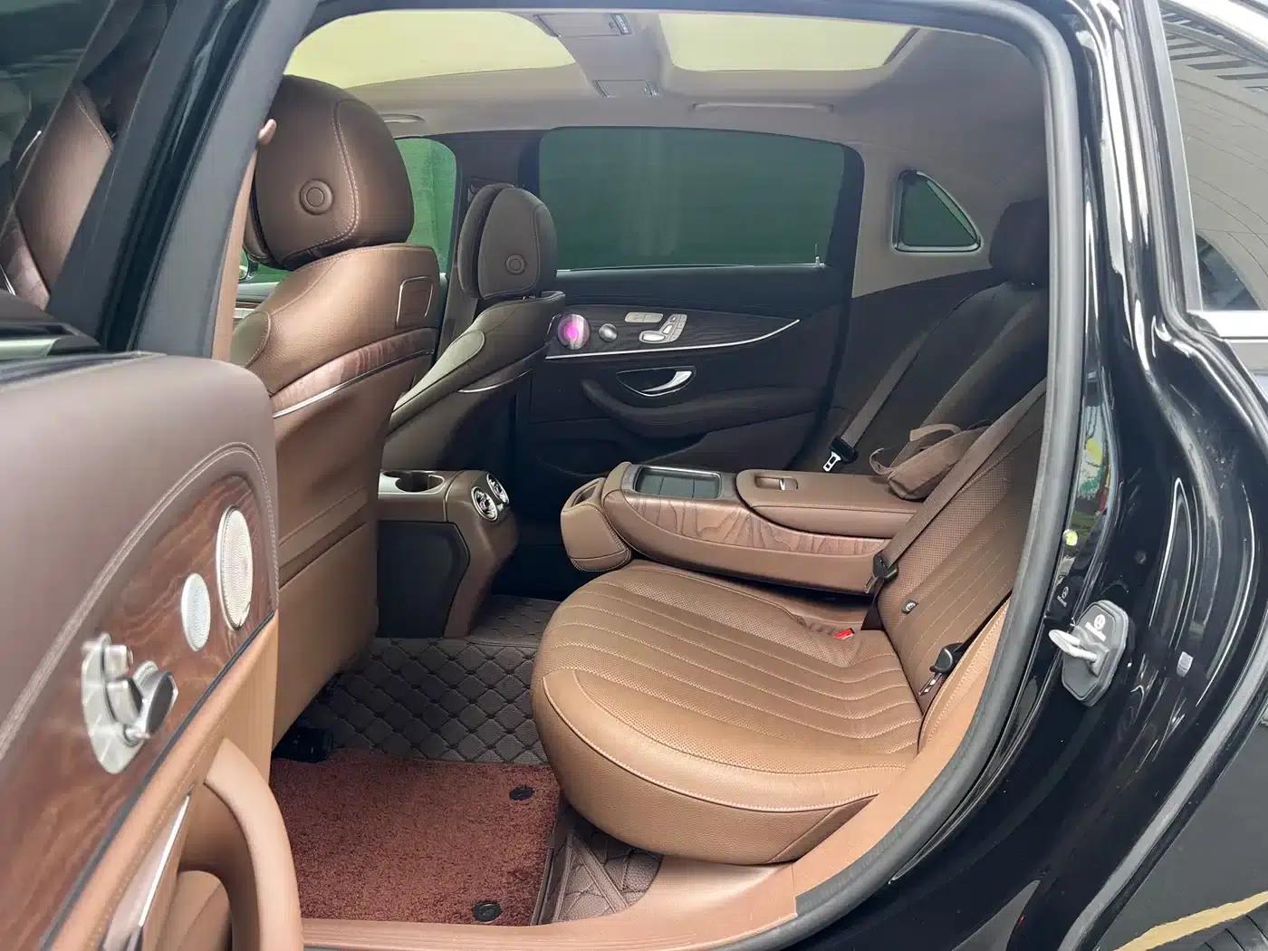 Mercedes-Benz E-Class 2020 Facelift E 300 L Special Edition — миниатюра 11