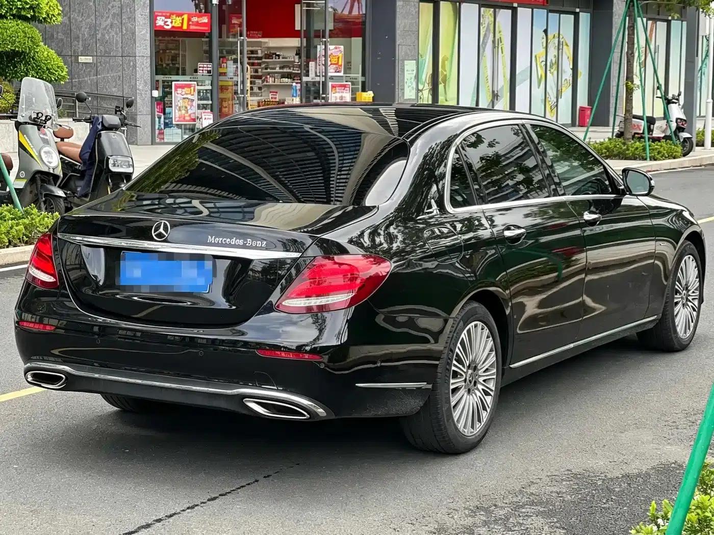 Mercedes-Benz E-Class 2020 Facelift E 300 L Special Edition — миниатюра 6