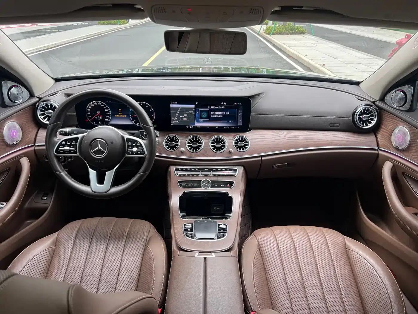 Mercedes-Benz E-Class 2020 Facelift E 300 L Special Edition — миниатюра 9