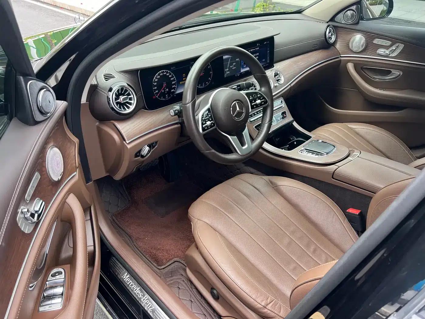 Mercedes-Benz E-Class 2020 Facelift E 300 L Special Edition — миниатюра 10