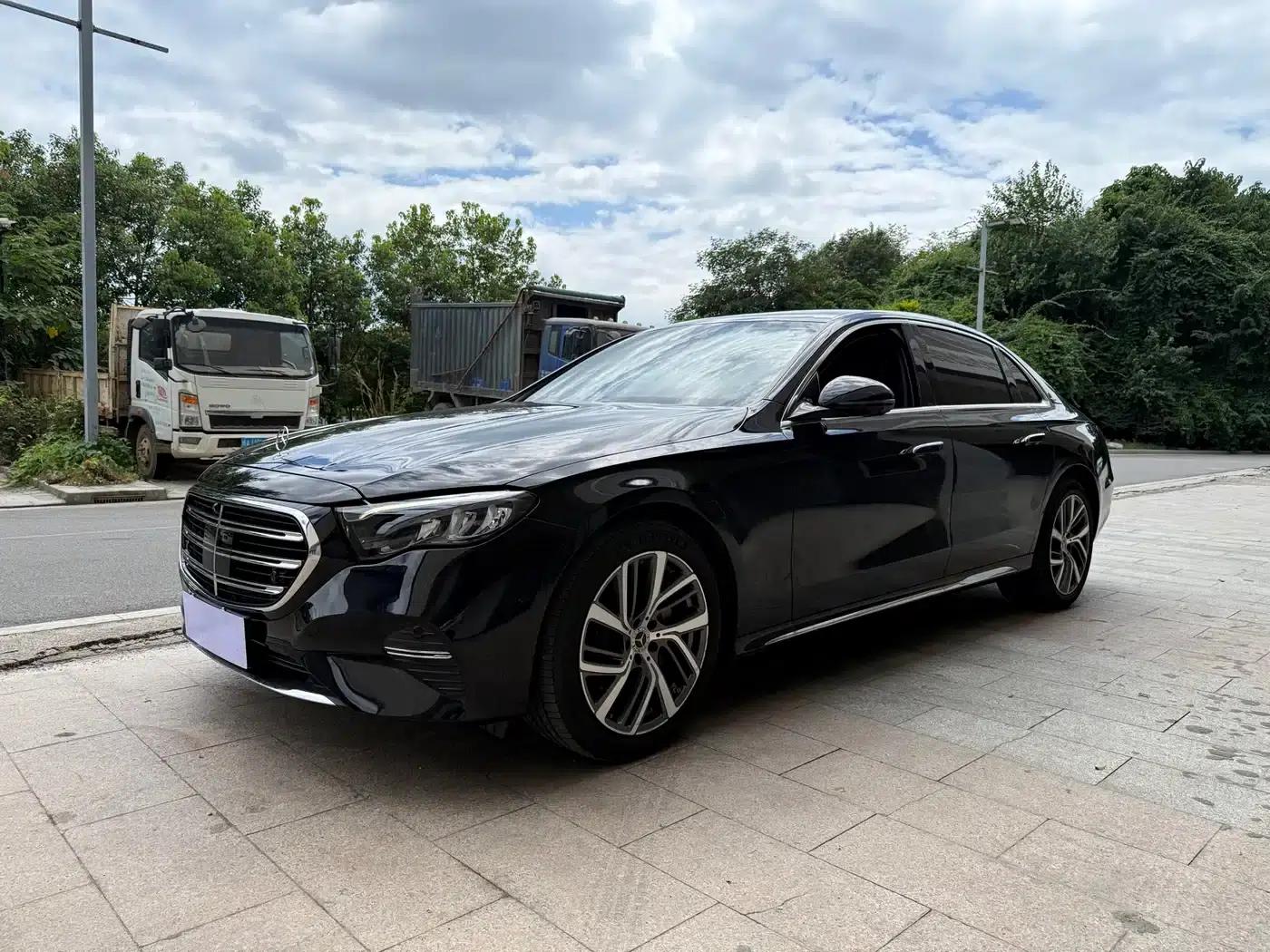 Mercedes-Benz E-Class 2024 E 300 L Fashion Edition — миниатюра 1
