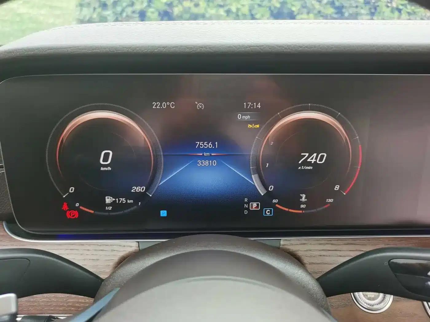 Mercedes-Benz E-Class 2023 Facelift E 300 L Fashion Model — миниатюра 26