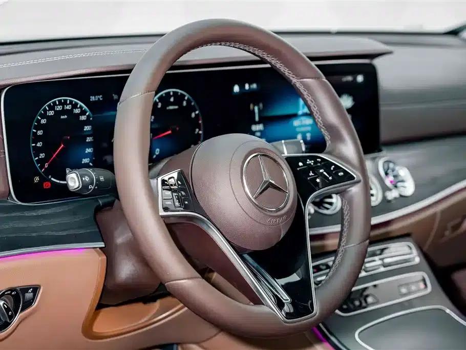 Mercedes-Benz E-Class 2022 Facelift E 300 L Luxury — миниатюра 9