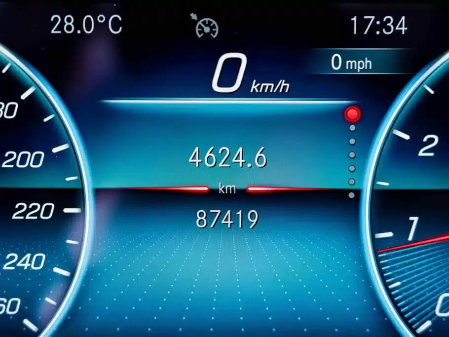 Mercedes-Benz E-Class 2022 Facelift E 300 L Luxury — миниатюра 10