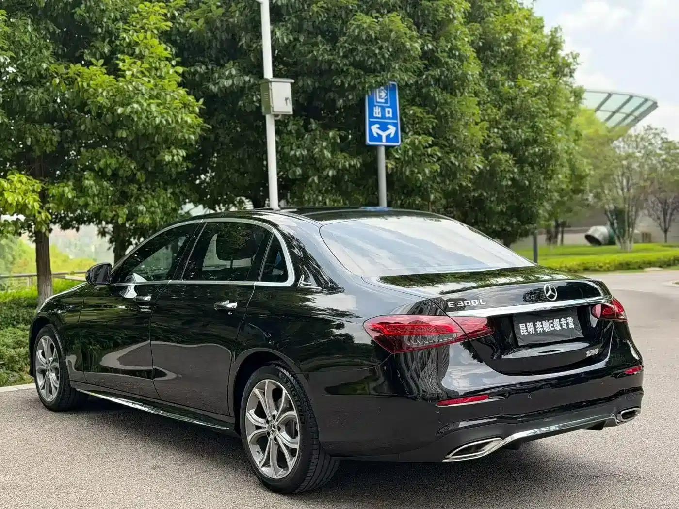 Mercedes-Benz E-Class 2021 E 300 L Fashion Edition — миниатюра 9