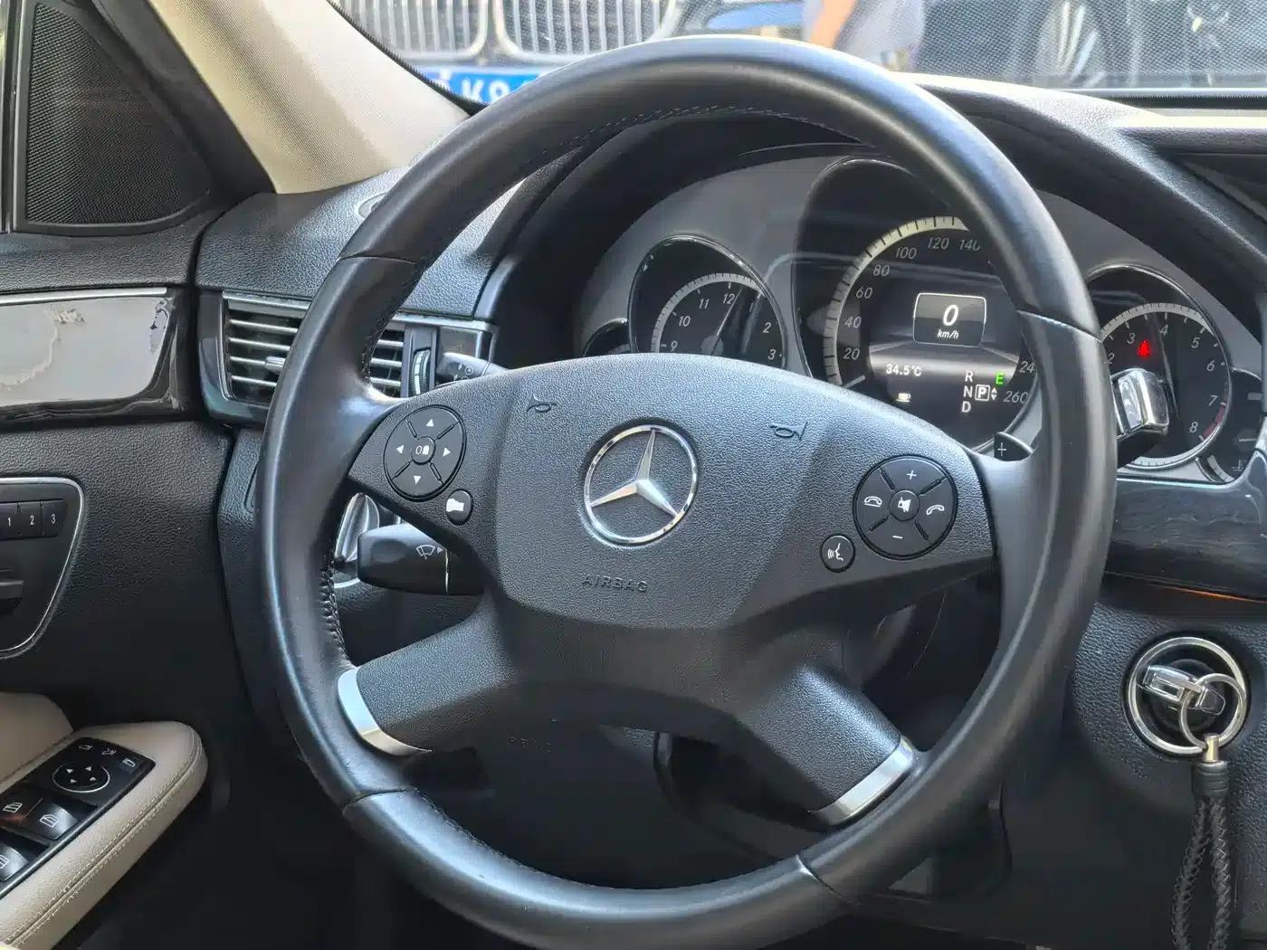 Mercedes-Benz E-Class 2013 E 260 L CGI Fashion Edition — миниатюра 15