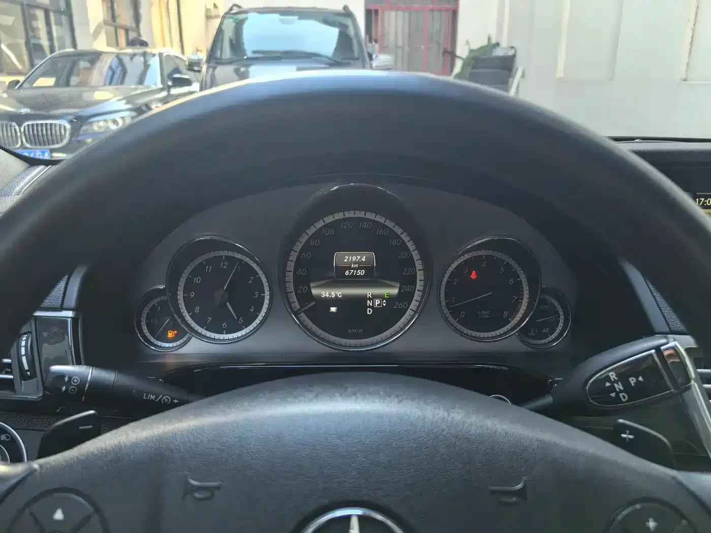 Mercedes-Benz E-Class 2013 E 260 L CGI Fashion Edition — миниатюра 17