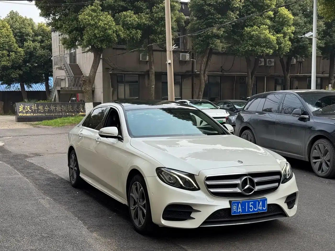 Mercedes-Benz E-Class 2020 E 300 L Sport Style — миниатюра 3