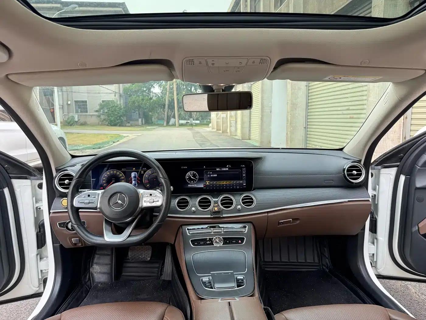 Mercedes-Benz E-Class 2020 E 300 L Sport Style — миниатюра 5