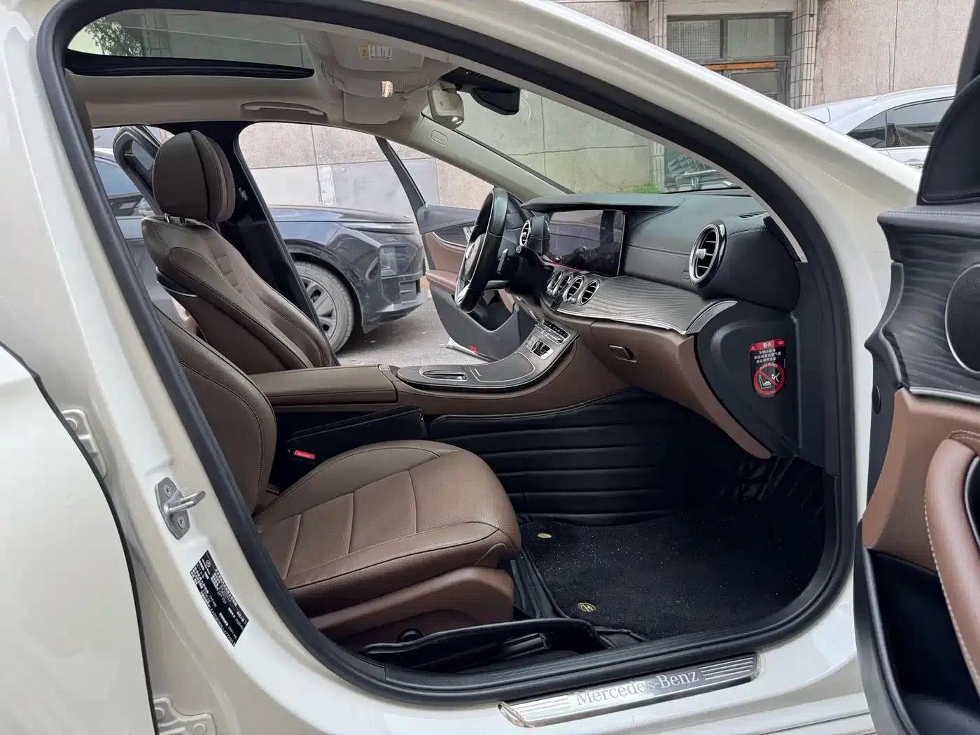Mercedes-Benz E-Class 2020 E 300 L Sport Style — миниатюра 7