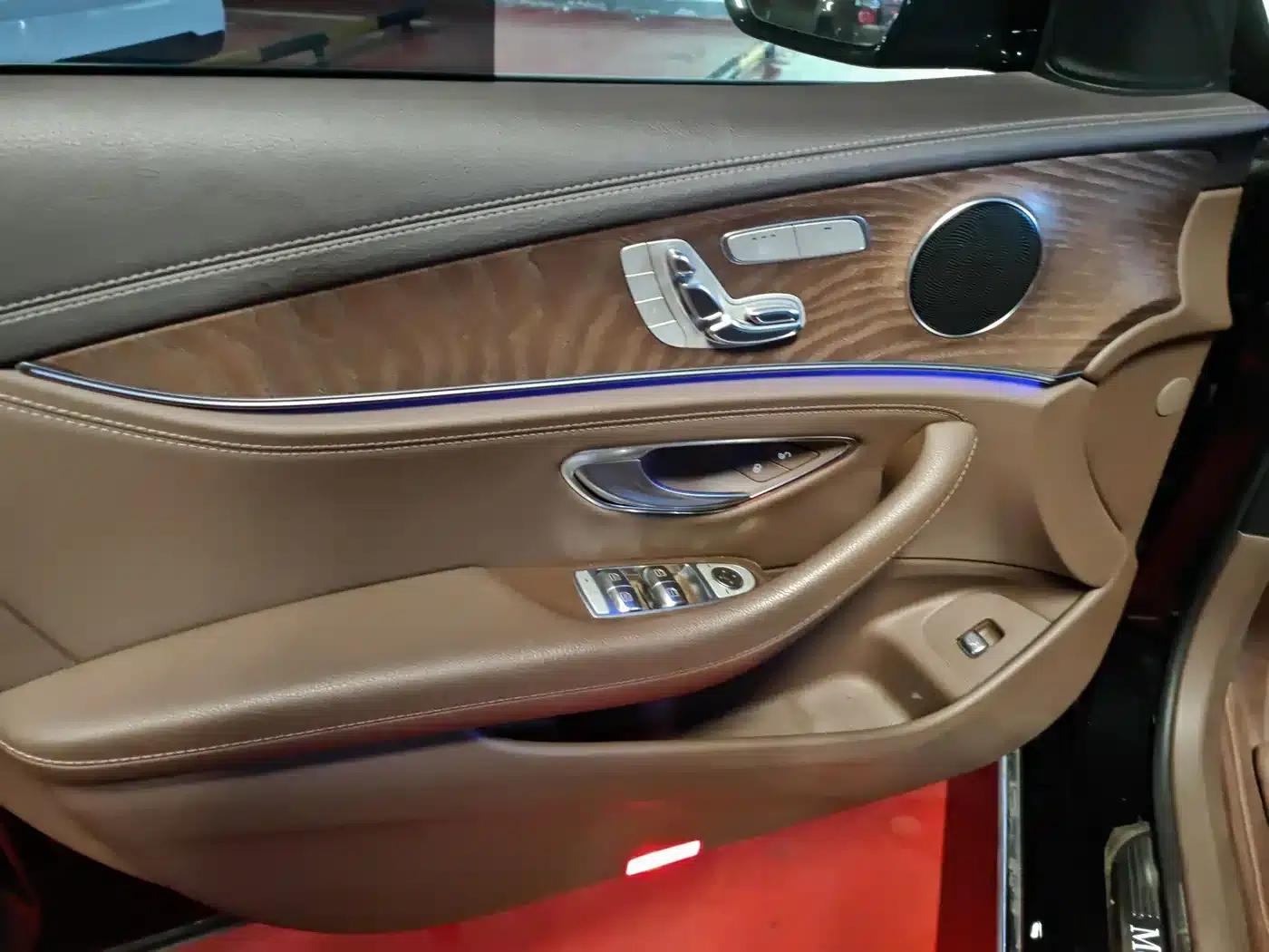 2016 Mercedes-Benz E-Class E 300 L Luxury — миниатюра 4