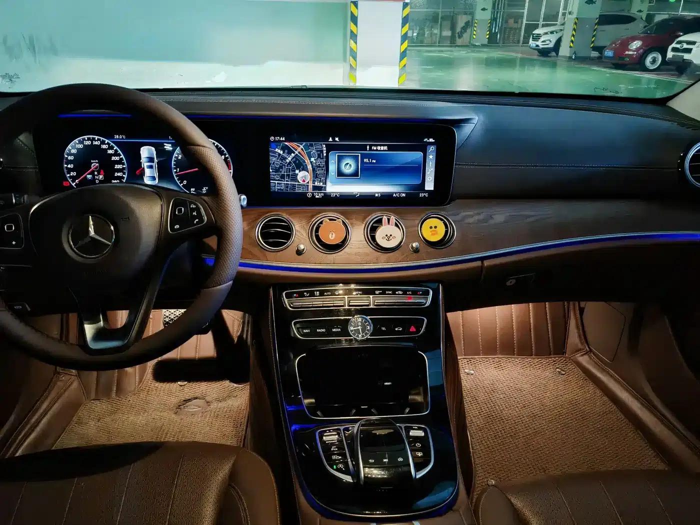 2016 Mercedes-Benz E-Class E 300 L Luxury — миниатюра 7