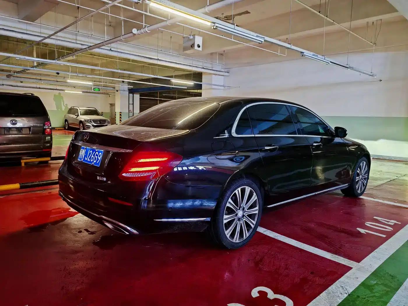 2016 Mercedes-Benz E-Class E 300 L Luxury — миниатюра 9