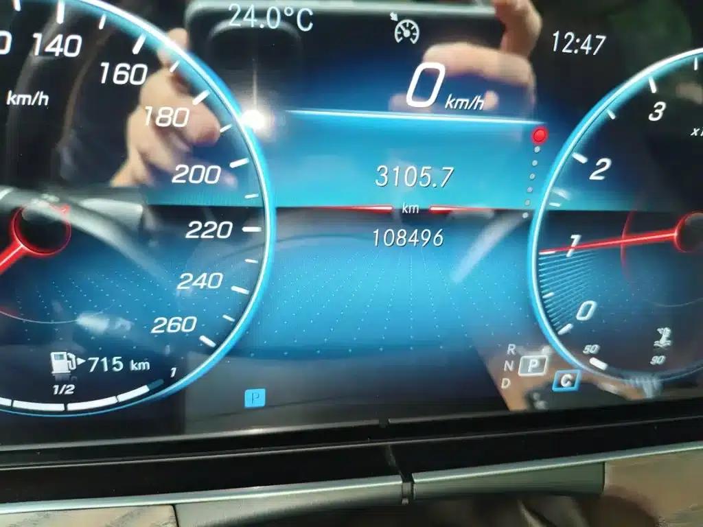 Mercedes-Benz E-Class 2022 Facelift III E 300 L Fashion Model — миниатюра 13