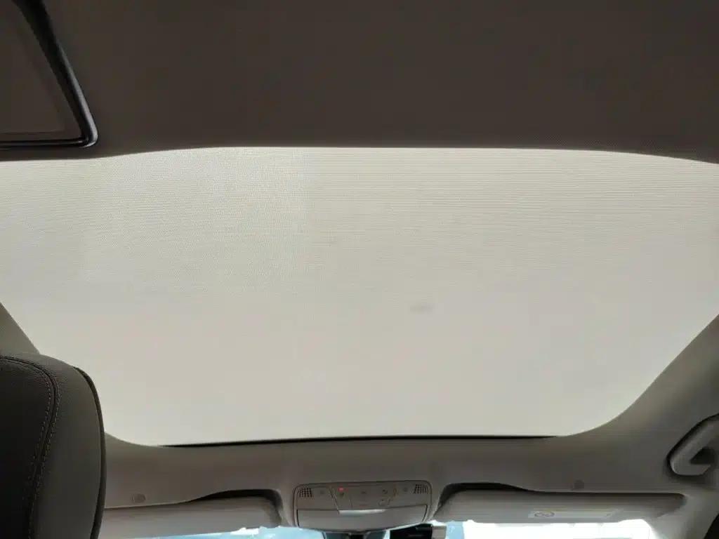 Mercedes-Benz E-Class 2022 Facelift III E 300 L Fashion Model — миниатюра 19