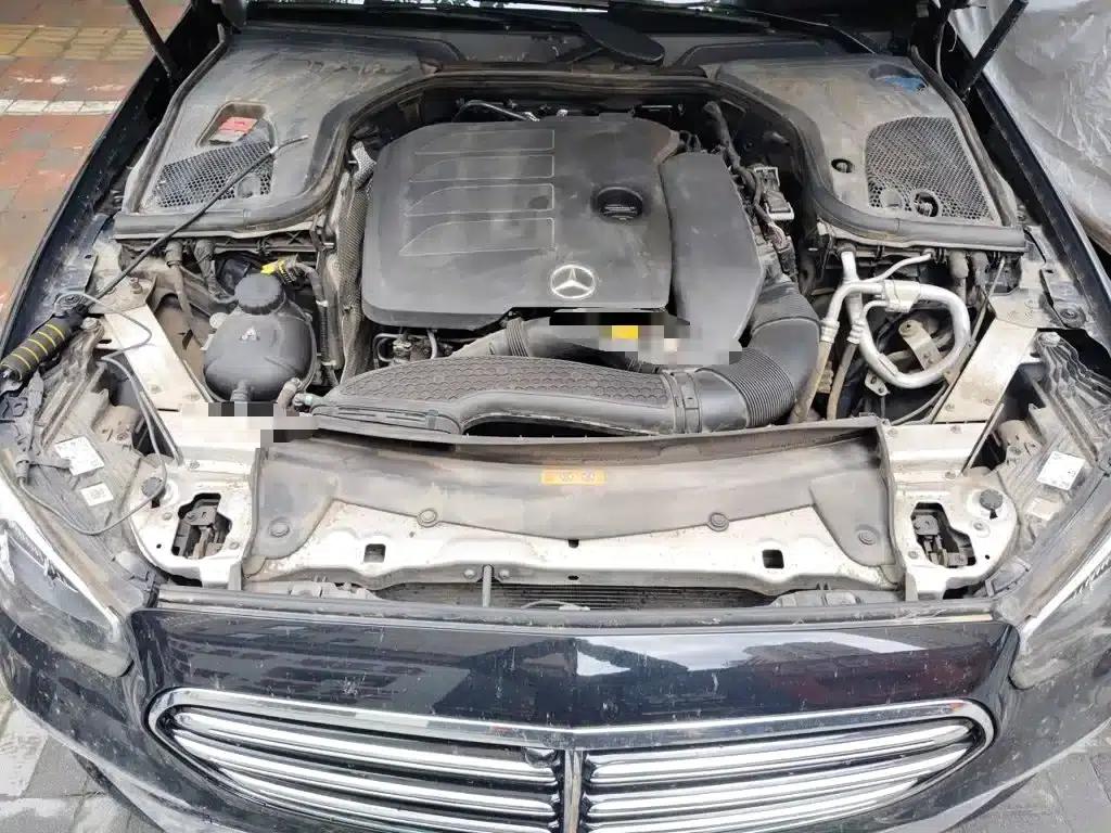 Mercedes-Benz E-Class 2022 Facelift III E 300 L Fashion Model — миниатюра 21