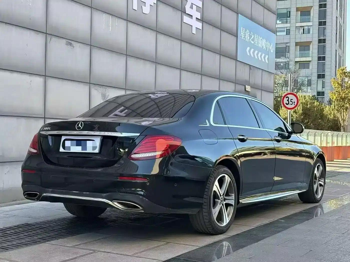 Mercedes-Benz E-Class 2018 Facelift E 200 L Sport — миниатюра 9