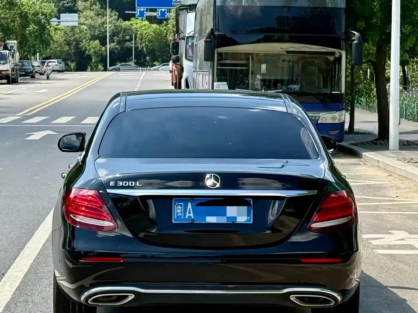 Mercedes-Benz E-Class 2019 Facelift E 300 L Fashion Model — миниатюра 4