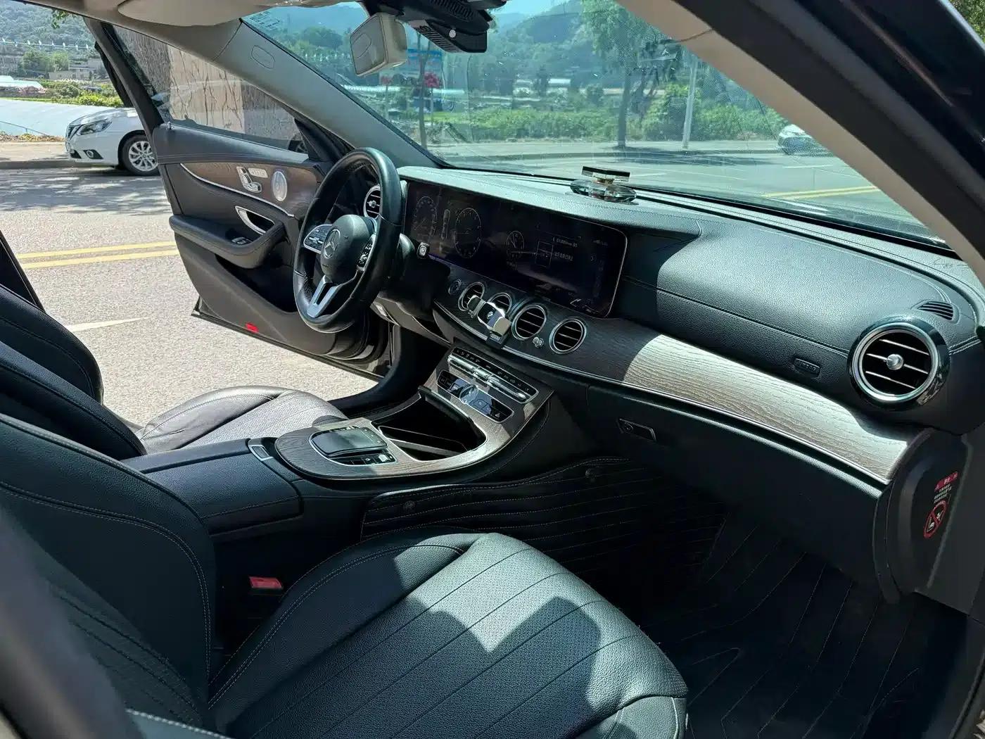 Mercedes-Benz E-Class 2019 Facelift E 300 L Fashion Model — миниатюра 9