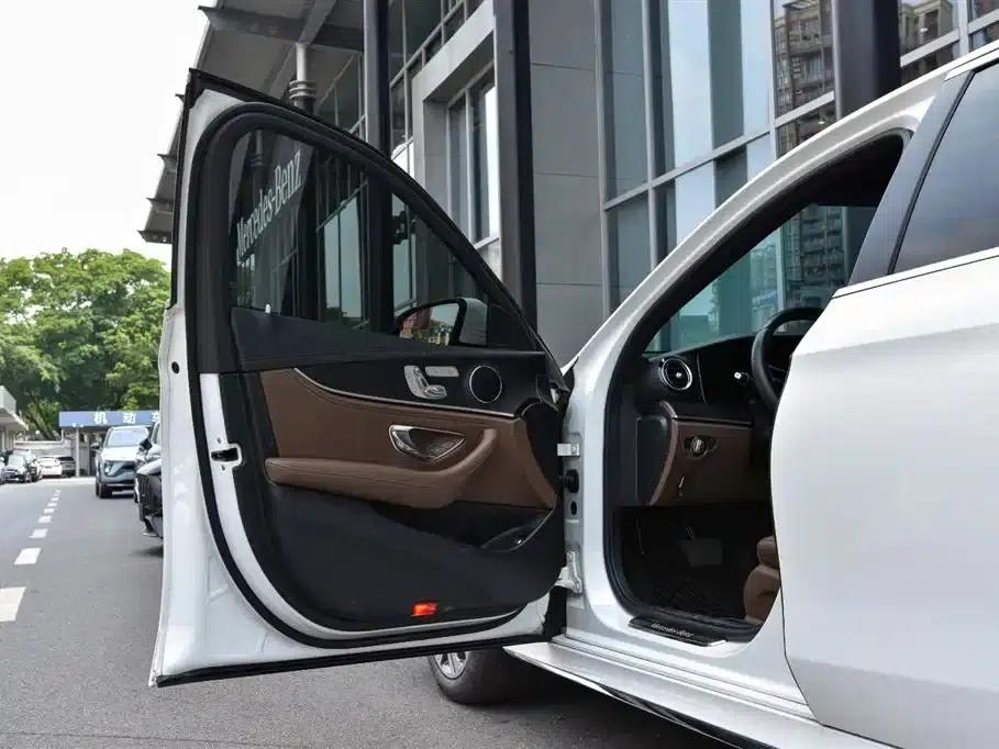 Mercedes-Benz E-Class 2022 E 300 L Sport Style — миниатюра 12