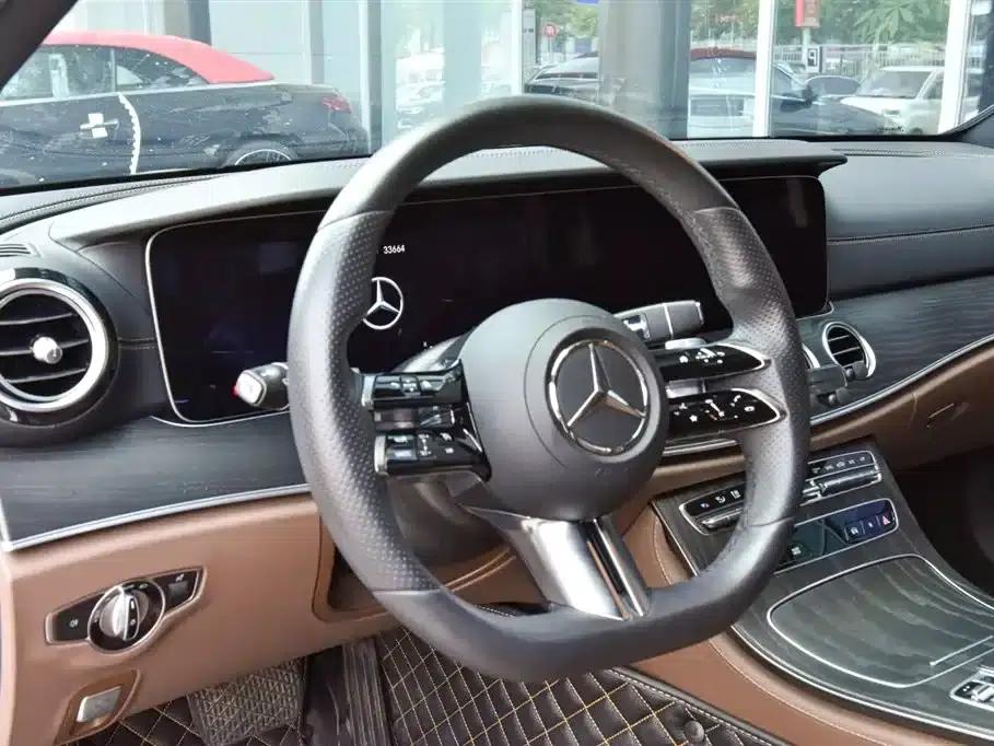 Mercedes-Benz E-Class 2022 E 300 L Sport Style — миниатюра 8