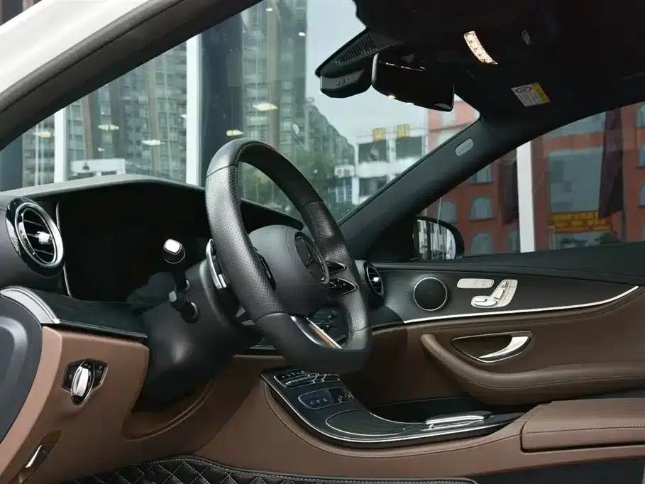Mercedes-Benz E-Class 2022 E 300 L Sport Style — миниатюра 9