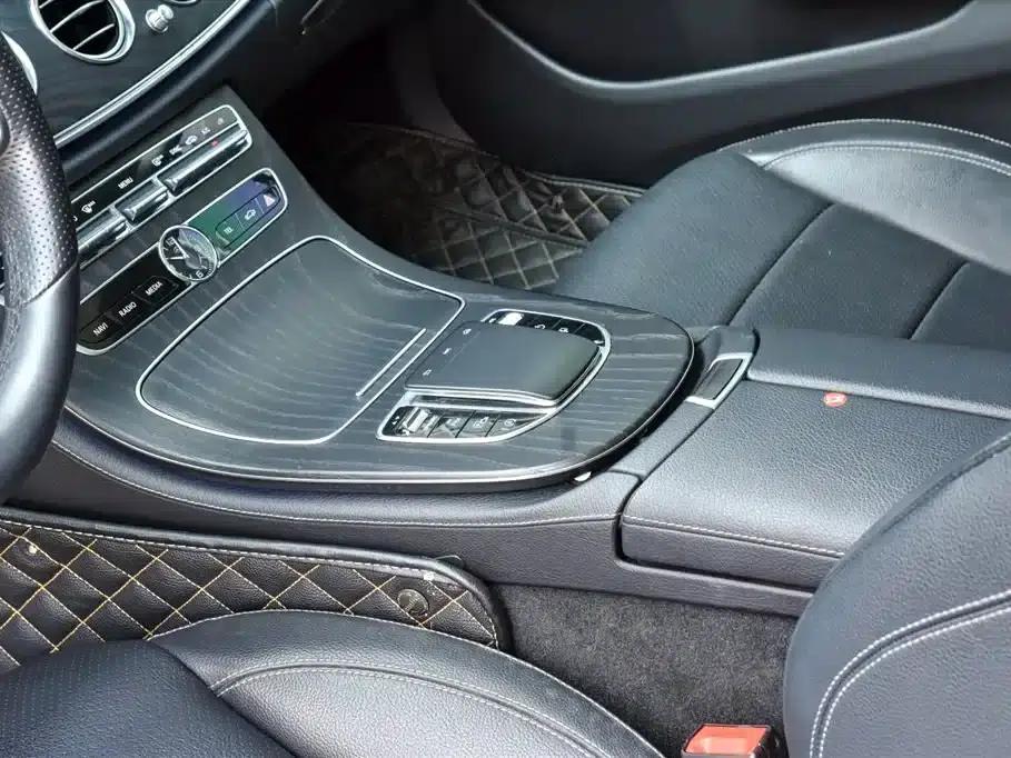 Mercedes-Benz E-Class 2020 E 300 L Sport Luxury — миниатюра 14